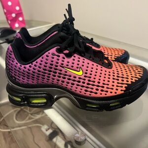 Nike Pink and Orange Gradient Sneakers